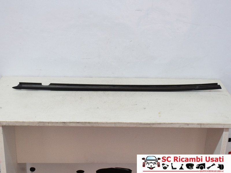 RASCHIAVETRO ANTERIORE SX FIAT 124 Spider Serie (348) 6000621472 (16>)
