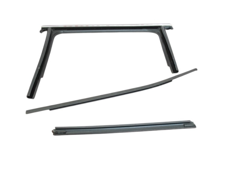 GUARNIZIONE PORTIERA POSTERIORE SINISTRA JEEP Compass Serie 52144793 (16>)