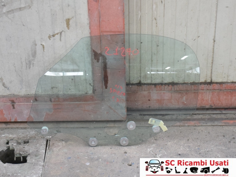 VETRO SCENDENTE ANTERIORE SINISTRO FIAT 124 Spider Serie (348) (16>)