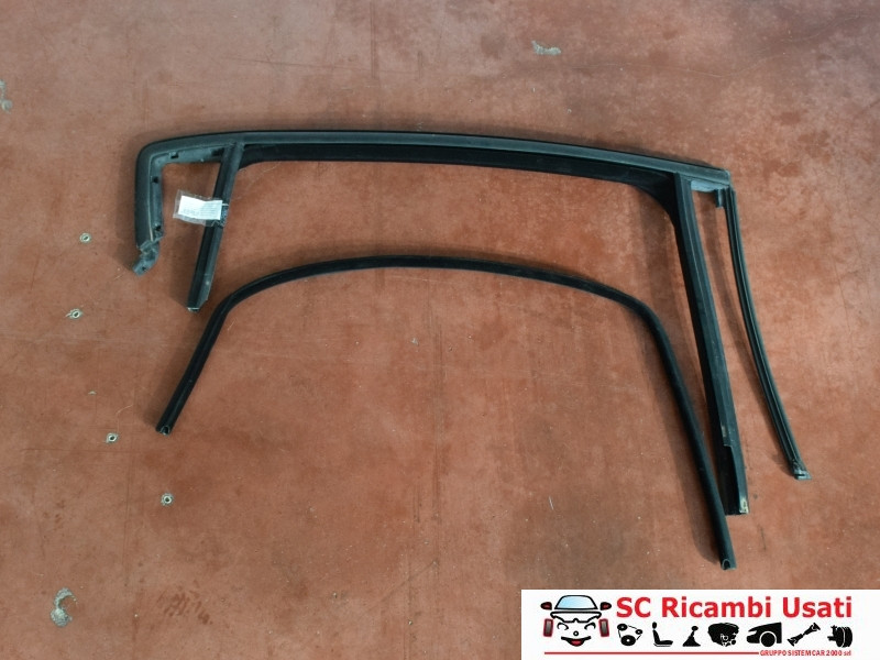 GUARNIZIONE PORTIERA POSTERIORE DESTRA ALFA ROMEO Giulietta Serie (940_) 50509900 (13>)