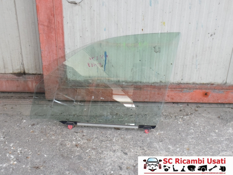 VETRO SCENDENTE ANTERIORE SINISTRO TOYOTA Rav4 4° Serie (05>09)
