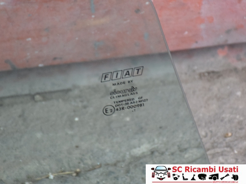 VETRO SCENDENTE ANTERIORE DESTRO FIAT Coupé 2° Serie 46305508 (96>00)
