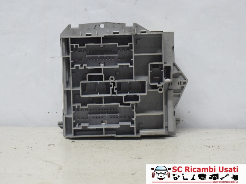 Centralina Portafusibili Lancia Y 51724649 Centralina Portafusibili Lancia Y 51724649