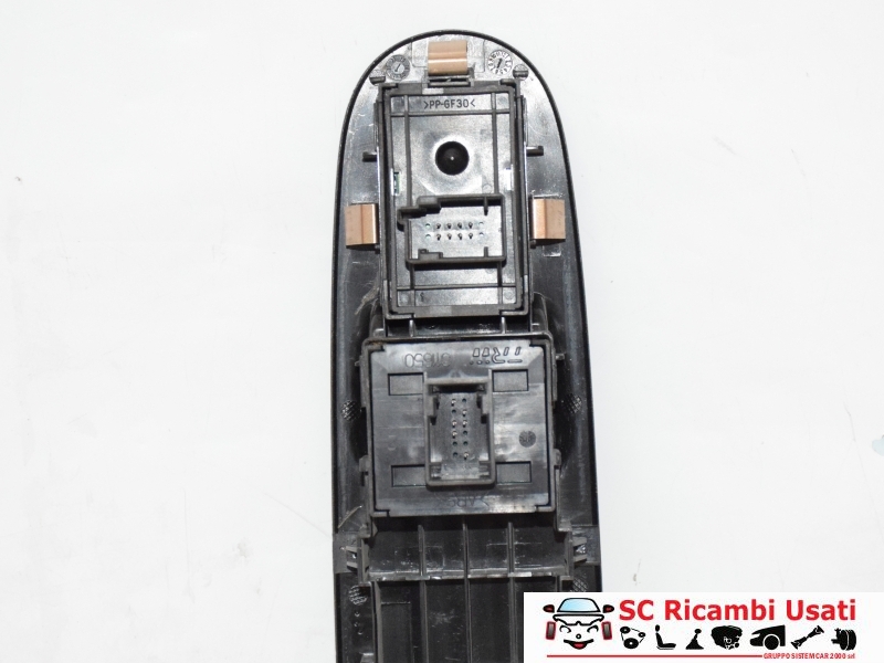 Pulsantiera Alzavetro Anteriore Sx Fiat Punto Evo 735500050 Pulsantiera Alzavetro Anteriore Sx Fiat Punto Evo 735500050