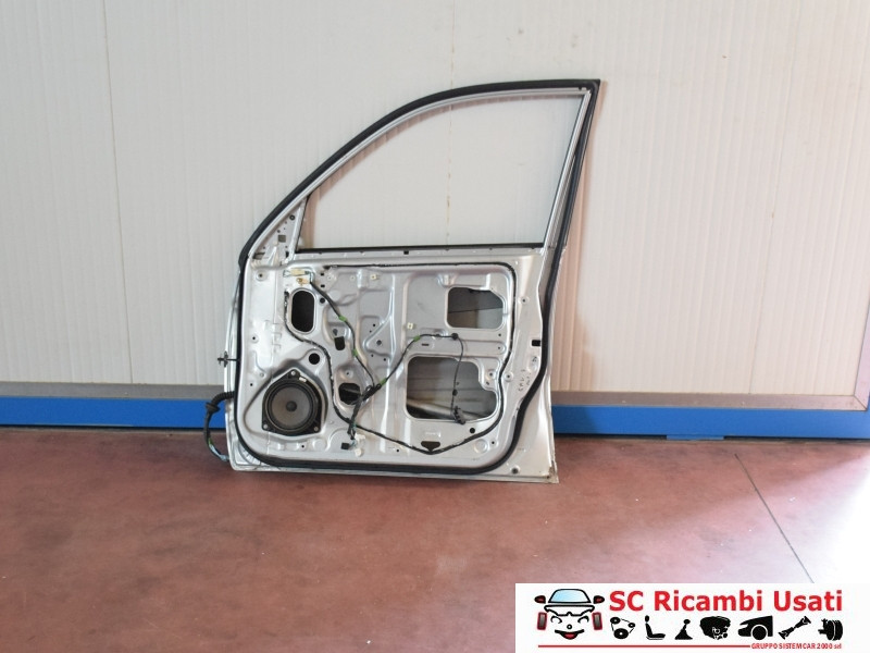 PORTIERA ANTERIORE DESTRA TOYOTA Rav4 4° Serie (05>09)