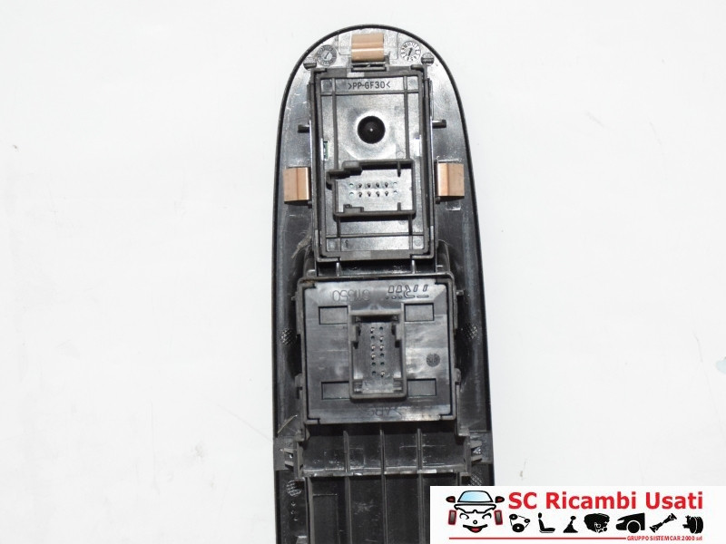 PULSANTIERA ANTERIORE SINISTRA FIAT Punto EVO 735500050 (09>12)