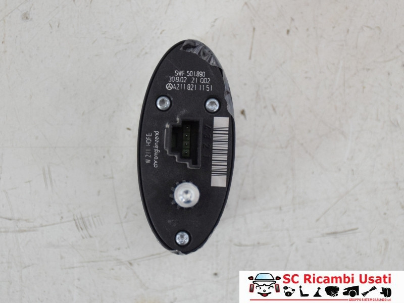 PULSANTE APERTURA PORTELLONE POSTERIORE MERCEDES Classe E Berlina W211 A2118211151 (02>07)