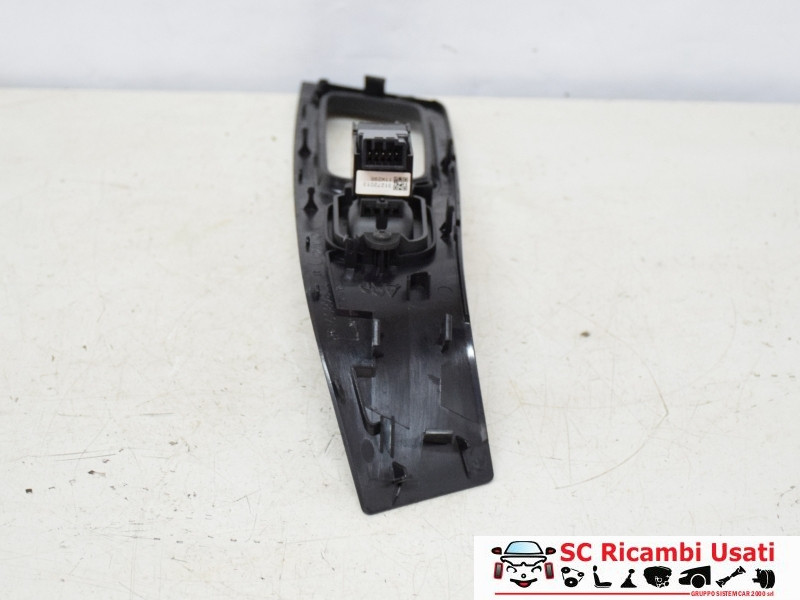 PULSANTE ALZAVETRO POSTERIORE DESTRO VOLVO V60 1° Serie 31272013 (10>18)