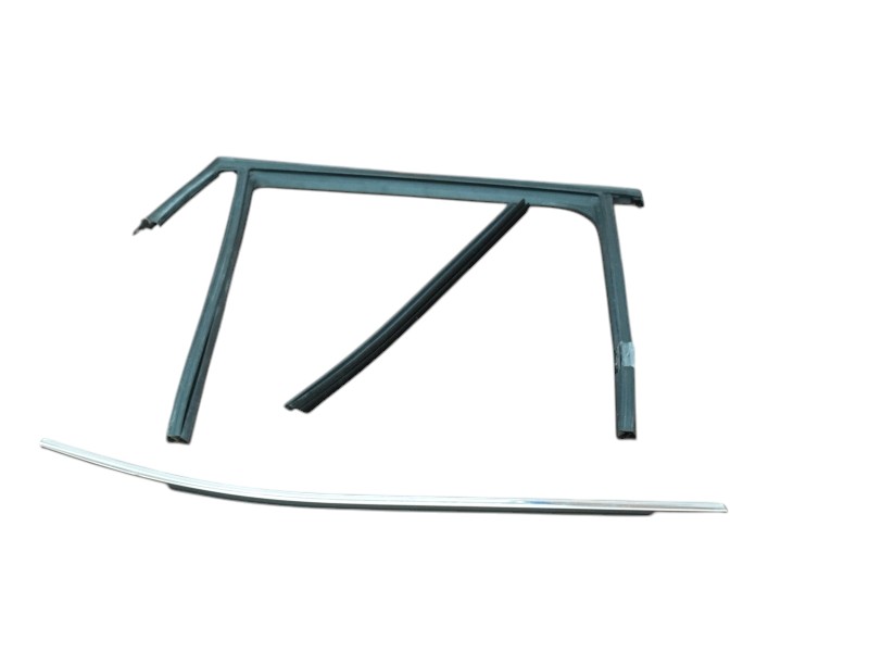 Guarnizione Vetro Porta Posteriore Destra Clio 4 823305938R - 18624 Guarnizione Vetro Porta Posteriore Destra Clio 4 823305938R - 18624