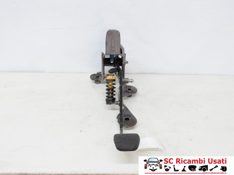 Pedale Frizione Renault Clio 4 465033591R - 18630 Pedale Frizione Renault Clio 4 465033591R - 18630