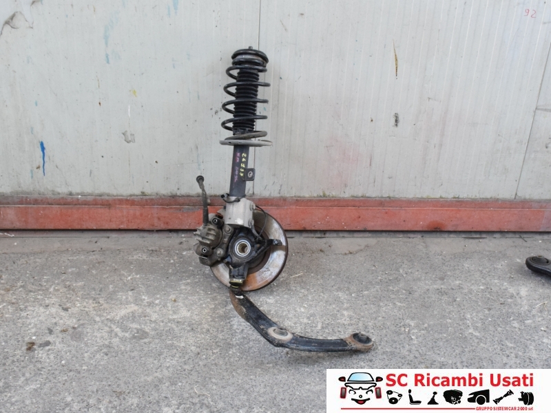 Mozzo Montante Anteriore Dx Peugeot 5008 1.6 Hdi  - 24137
