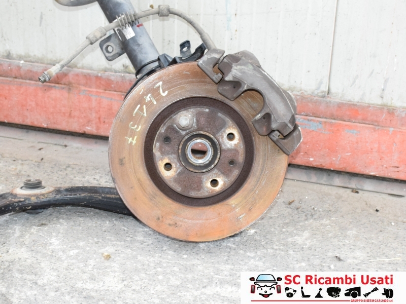 Mozzo Montante Anteriore Dx Peugeot 5008 1.6 Hdi  - 24137