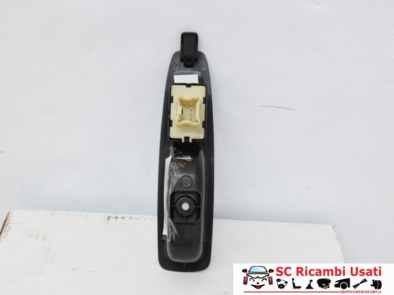 PULSANTE ALZAVETRO POSTERIORE DESTRO RENAULT Clio Serie IV 254218614R (12>19)
