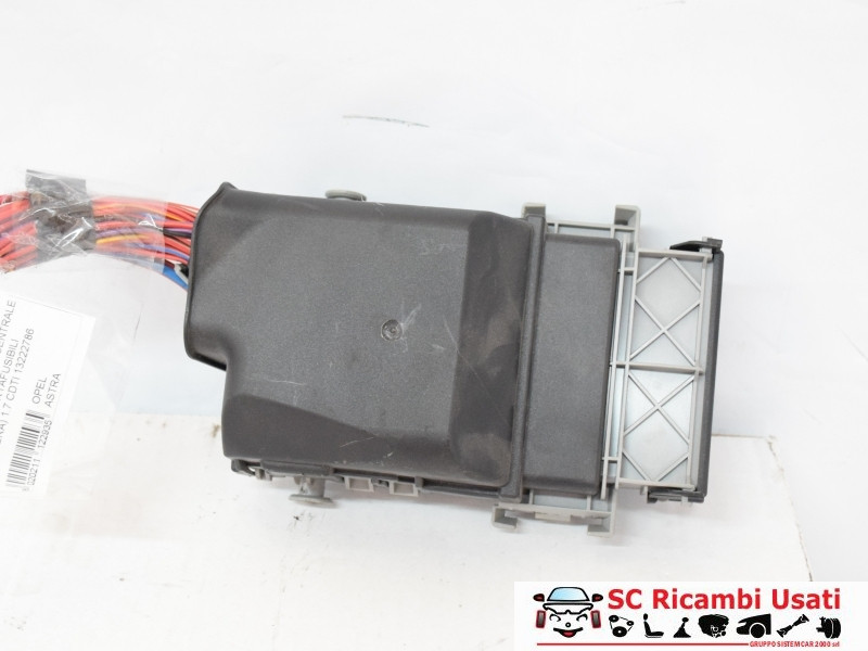 13222786 13222786 CENTRALINA PORTA FUSIBILI OPEL Astra J 2° Serie diesel