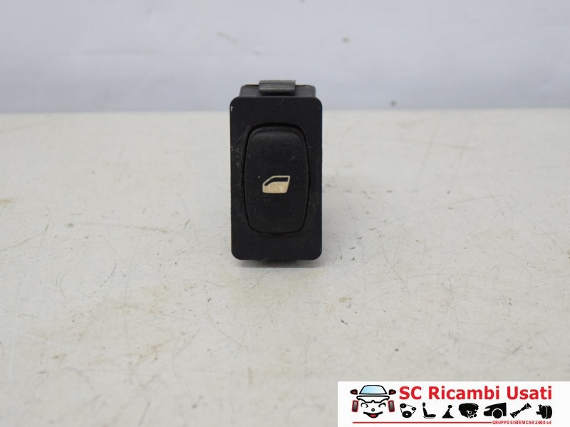 PULSANTE ALZAVETRO POSTERIORE DESTRO LANCIA Phedra 1° Serie 14889170XT (02>10)