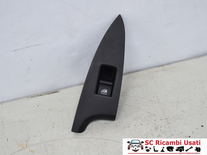 Pulsante Alzavetro Post Dx Alfa Romeo Giulietta 156094790 156150332 - 20897 Pulsante Alzavetro Post Dx Alfa Romeo Giulietta 156094790 156150332 - 20897