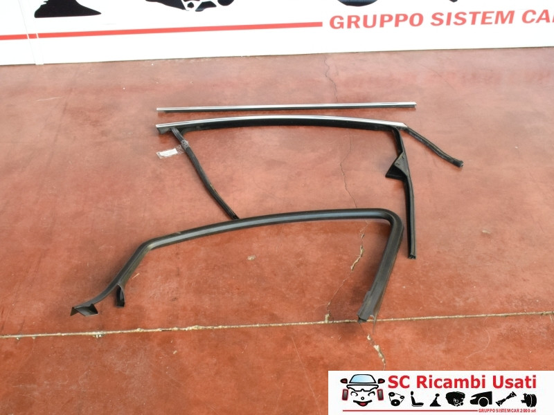 13264863 13264863 GUIDA VETRO ANTERIORE DESTRO OPEL Astra J 2° Serie diesel