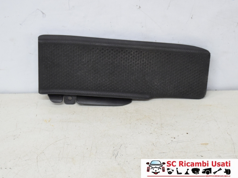 Poggiapiedi Sinistro Vw Tiguan 1K1864777B - 22359