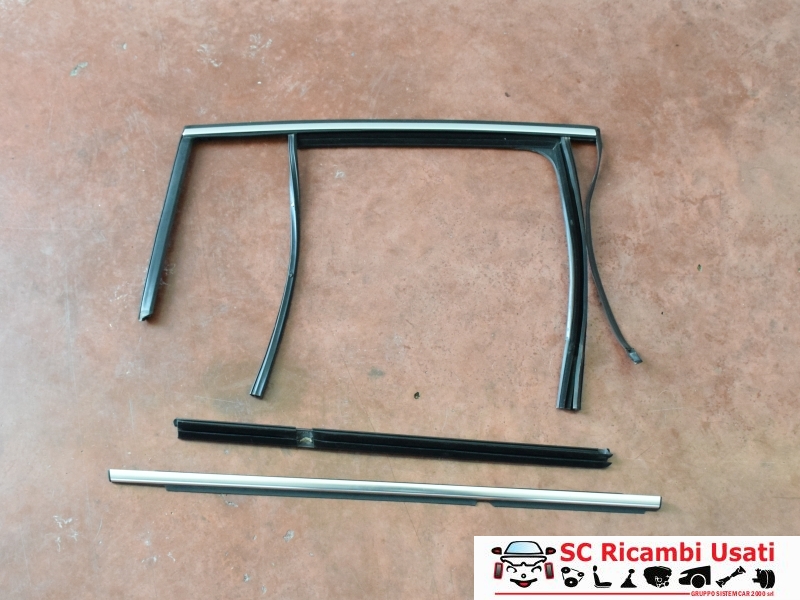 Guarnizione Porta Posteriore Destra Vw Tiguan 5N0839432H - 22430