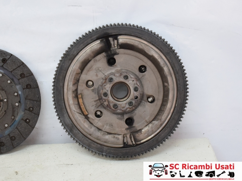 Kit Frizione E Volano Volvo V60 1.6 Diesel 124077810 - 22503