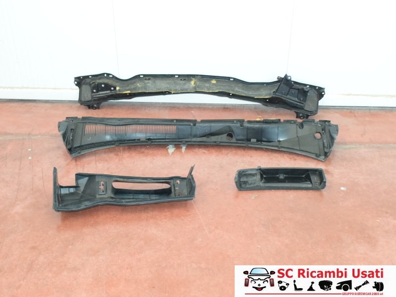 Sottoparabrezza Toyota Rav 4 5578142070 - 24661 Sottoparabrezza Toyota Rav 4 5578142070 - 24661
