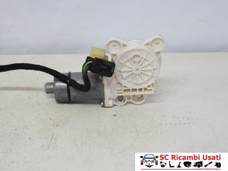 MOTORINO ALZAVETRO ANTERIORE SINISTRO MERCEDES Classe E Berlina W211 A2118202942 (02>07)