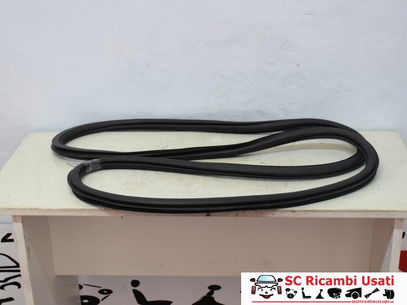 Guarnizione Porta Anteriore Audi Q2 81A831721B - 25829 Guarnizione Porta Anteriore Audi Q2 81A831721B - 25829