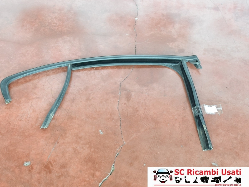 GUARNIZIONE PORTIERA POSTERIORE DESTRA ALFA ROMEO Giulia Serie (952_) 50562014 (16>)