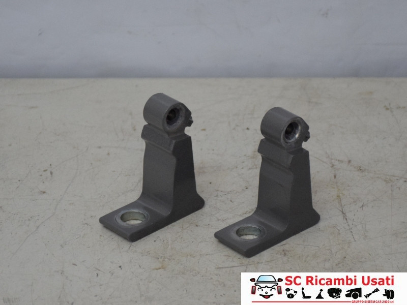 CERNIERA PORTIERA ANTERIORE DESTRA AUDI Q2 Serie (GAB) 8V5833404C (16>)