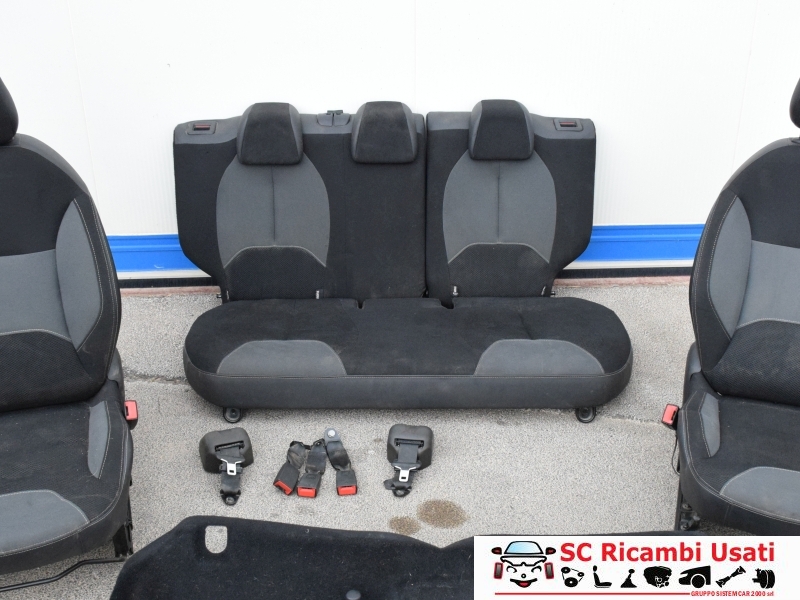 Sedili Citroen C3 2 Serie Kit Conversione Interni - 24451 Sedili Citroen C3 2 Serie Kit Conversione Interni - 24451