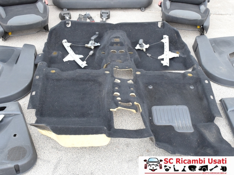 Sedili Citroen C3 2 Serie Kit Conversione Interni - 24451 Sedili Citroen C3 2 Serie Kit Conversione Interni - 24451