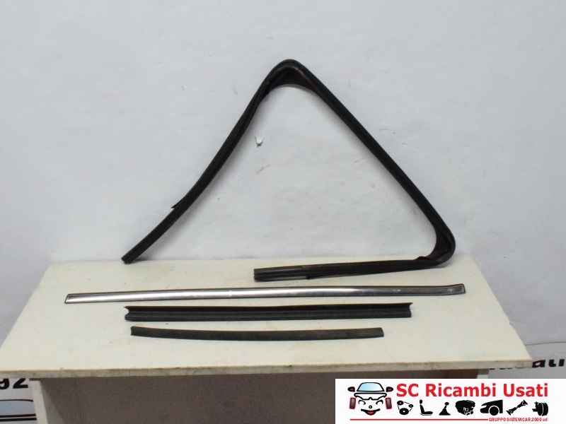 Guarnizione Porta Posteriore Sinistra Citroen C3  - 27916