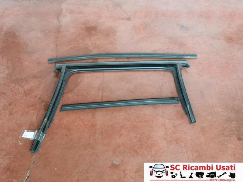 GUARNIZIONE PORTIERA POSTERIORE SINISTRA JEEP Compass Serie (16>)