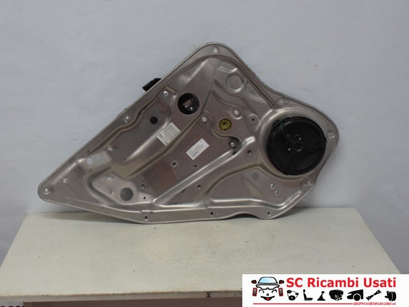 Alzavetro Posteriore Sinistro Mercedes Classe C A2047600734