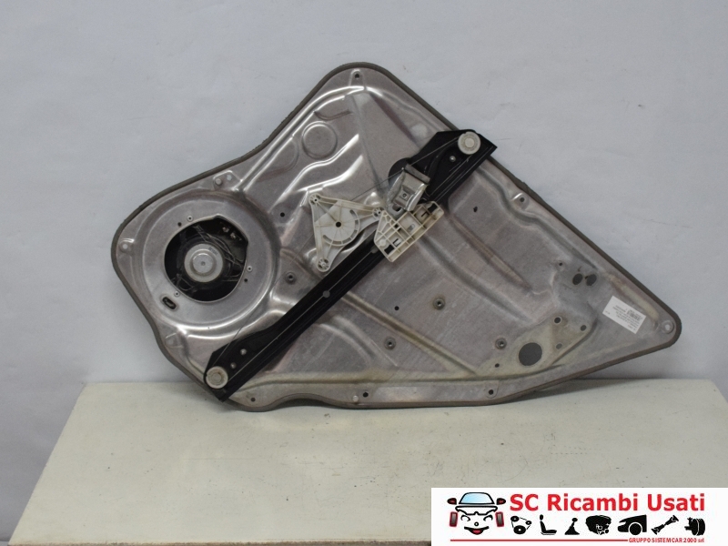 Alzavetro Posteriore Sinistro Mercedes Classe C A2047600734