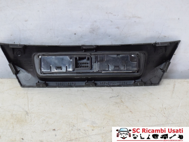 Pulsante 4 Frecce Suzuki Baleno 37430M68P10 - 31346 Pulsante 4 Frecce Suzuki Baleno 37430M68P10 - 31346
