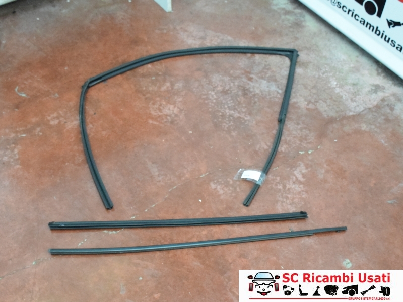 Guarnizione Porta Anteriore Sinistra Suzuki Baleno  - 31359