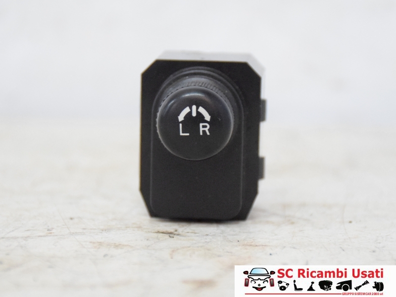 Pulsante Specchietti Retrovisori Suzuki Baleno S25025008 - 31374 Pulsante Specchietti Retrovisori Suzuki Baleno S25025008 - 31374