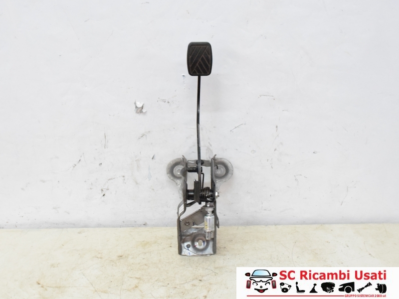Pedale Frizione Suzuki Baleno 1.2 Vvt 49079M68P52 - 31388 Pedale Frizione Suzuki Baleno 1.2 Vvt 49079M68P52 - 31388