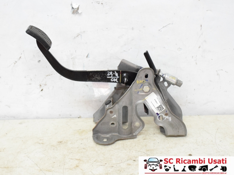 Pedale Frizione Suzuki Baleno 1.2 Vvt 49079M68P52 - 31388 Pedale Frizione Suzuki Baleno 1.2 Vvt 49079M68P52 - 31388