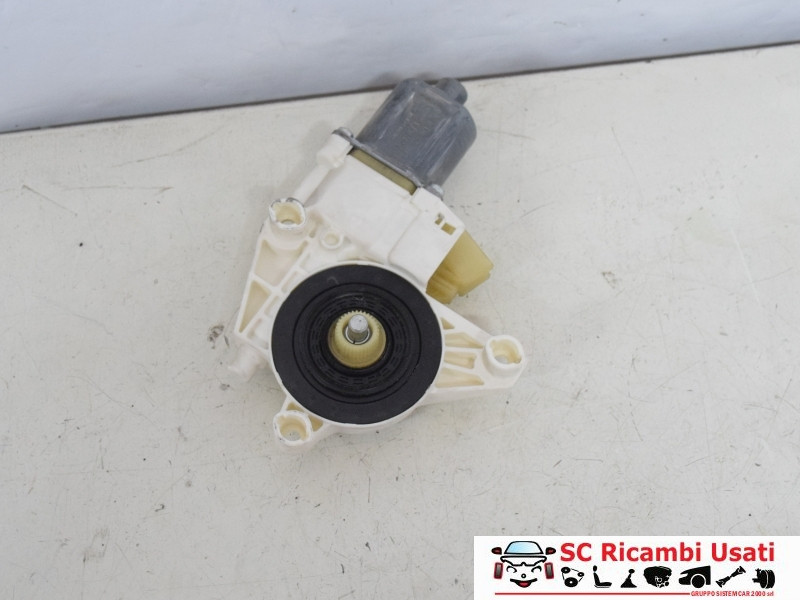 MECCANISMO ALZAVETRO POST. SX MERCEDES Classe C Berlina W203 2° Serie A2048200642 (04>07)