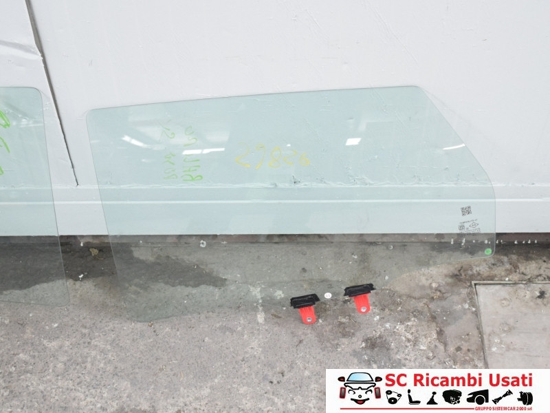 VETRO SCENDENTE POSTERIORE SINISTRO SUZUKI Baleno Serie 84504M68P00000 (16>)