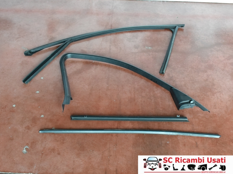Guarnizione Anteriore Sinistra Bmw Serie 3 7060241 - 24334