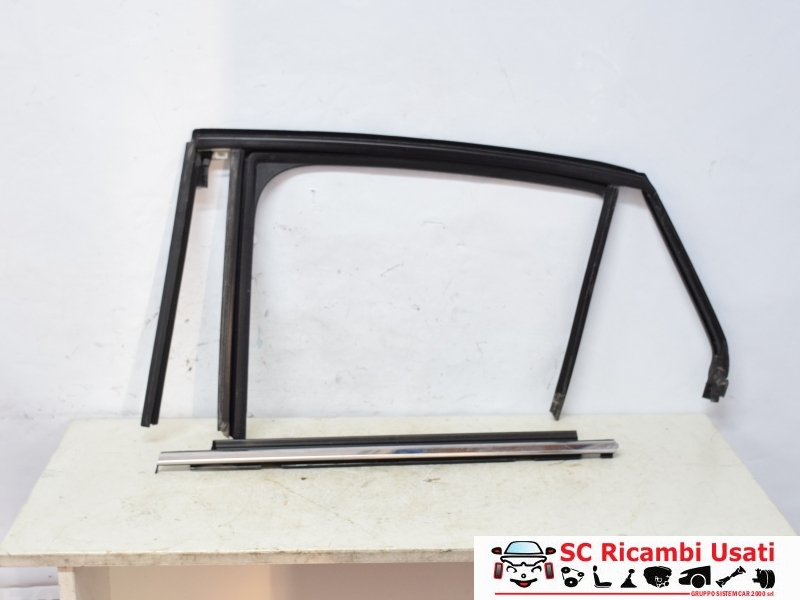 Guarnizione Porta Posteriore Sinistra Opel Corsa F 9823226480 - 31278