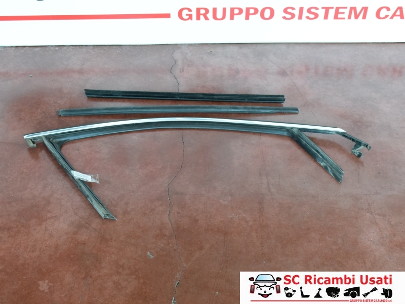 Guarnizione Porta Anteriore Dx Opel Grandland X 9814856180 - 32691