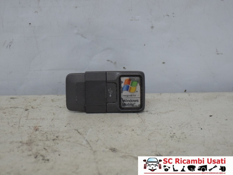 INTERFACCIA PRESA USB/INGRESSO AUX FIAT Punto EVO 735493636 (09>12)