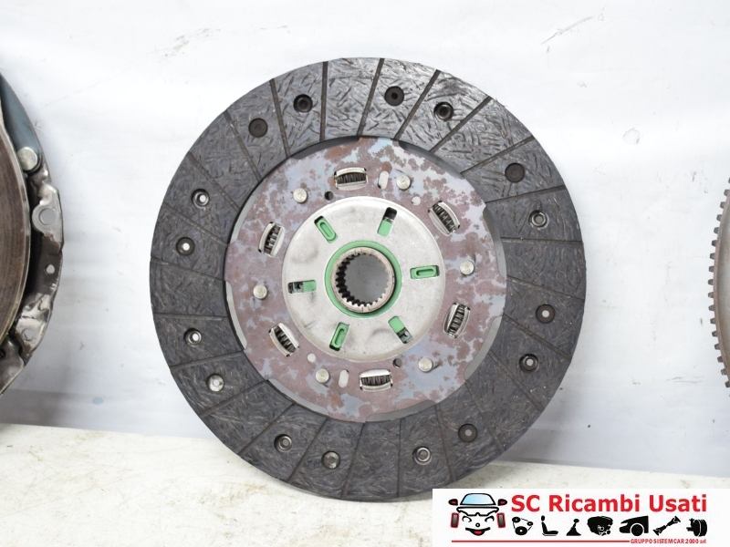 Kit Frizione E Volano Mercedes Classe A W176 1.6bz A0262500501 - 27660 Kit Frizione E Volano Mercedes Classe A W176 1.6bz A0262500501 - 27660