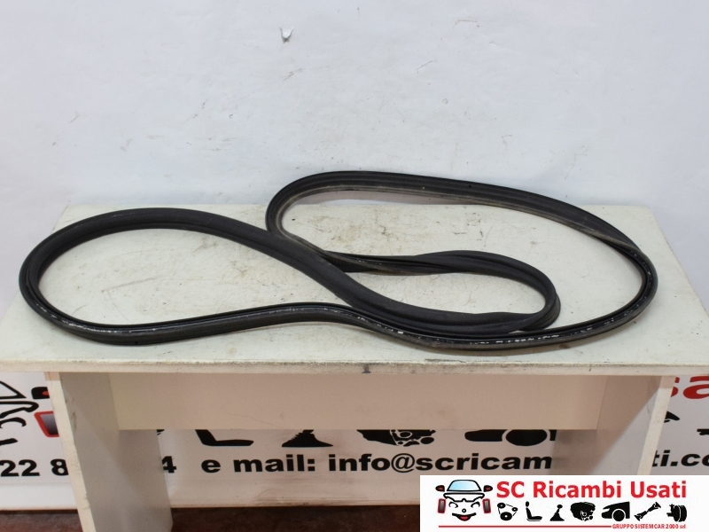 Guarnizione Cofano Mercedes Classe A W176 A1767400078 - 27679