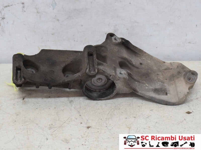 Staffa Supporto Alternatore Dacia Duster 1.5 Dci 8200669494 - 32993 Staffa Supporto Alternatore Dacia Duster 1.5 Dci 8200669494 - 32993