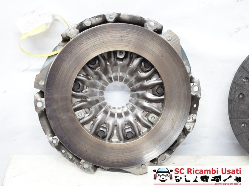 A0262500501 A0262500501 KIT FRIZIONE E VOLANO MERCEDES Classe A Serie (W176) benzina